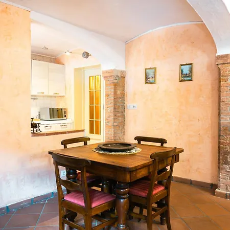 Borgo Tarapino Citta פררה