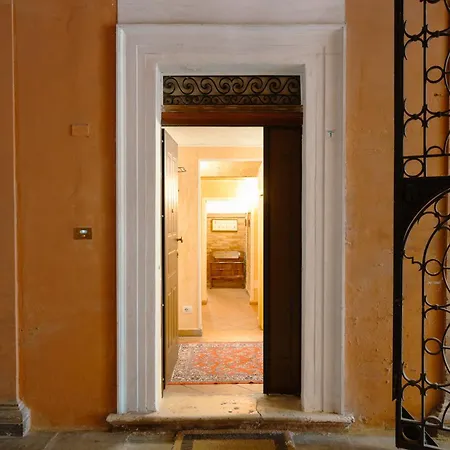 Borgo Tarapino Citta * פררה